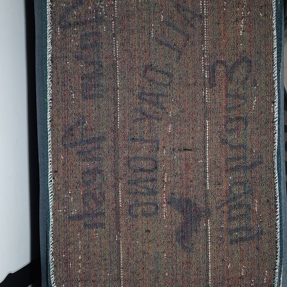 Set 4 Placemats Tablemat Gray White Rooster 13" x 19" Washable Farm Fresh Eggs - Picture 5 of 7